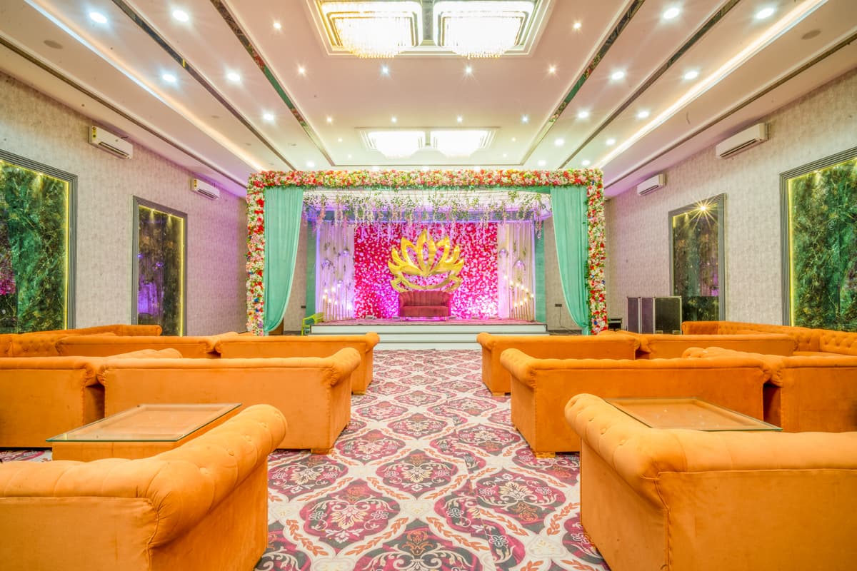 Banquet hall